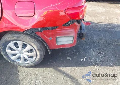 2010 Toyota Corolla Le z USA, uszkodzony, nr VIN 2T1BU4EE7AC281925